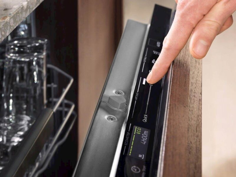 Vgr. pomivalni stroj Electrolux EEM48320L, 60 cm
