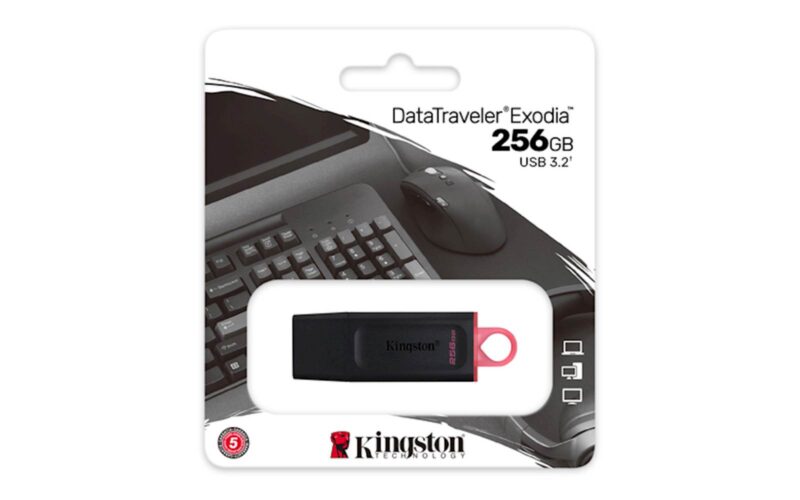 USB disk Kingston 256GB DT Exodia, 3.2 Gen1, črn, s pokrovčkom