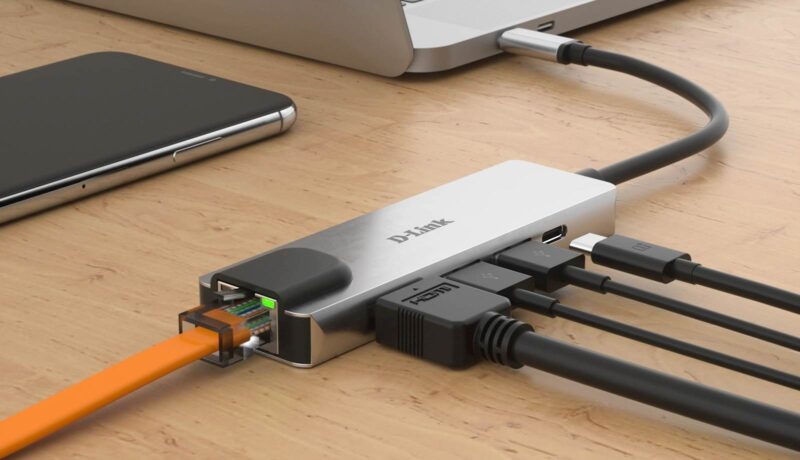 D-link 5-v-1 razdelilnik z HDMI / Ethernet in napajanjem