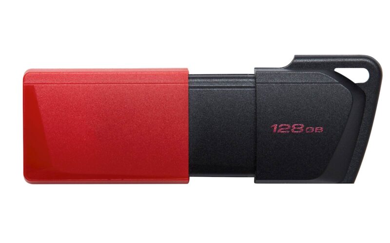 USB disk Kingston 128GB DT Exodia M, 3.2 Gen1, črno rdeč, drsni priključek