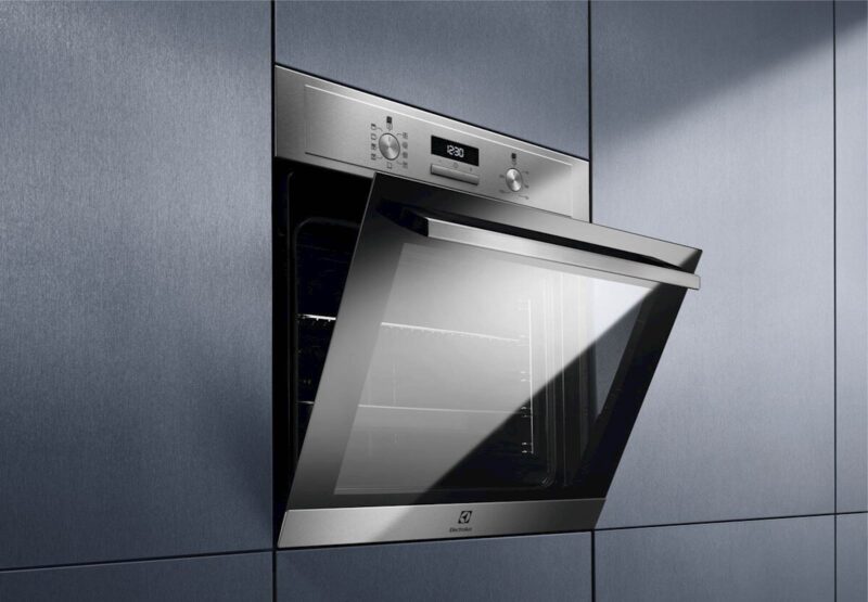 Vgradna pečica Electrolux EOF3H40BX, AquaClean Vgradna pečica Electrolux EOF3H40BX, AquaClean