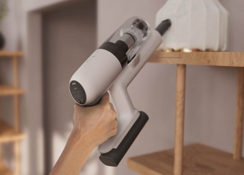 Pokončni baterijski sesalnik Electrolux EP71HB14UV + nastavek BedProPower™UV