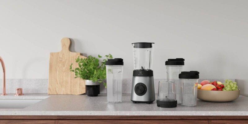 Pokončni mešalnik sport blender Electrolux E4CB1-6ST