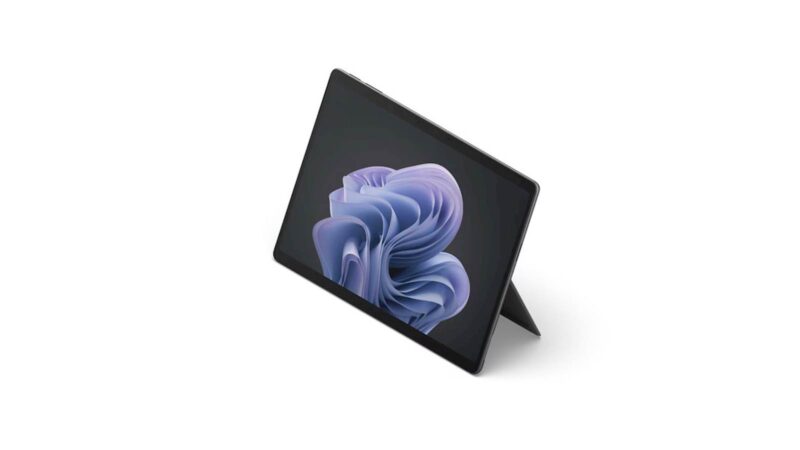 Tablični računalnik Microsoft Surface Pro Copilot+PC - 13"/Snapdragon X Plus/16GB/512GB/W11H
