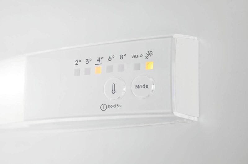 Vgradni komb. hladilnik Electrolux ENA7NE18S, No Frost