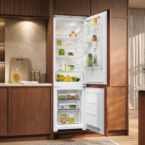 Vgradni komb. hladilnik Electrolux ENS3SE18S, Low Frost