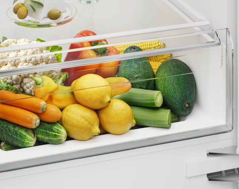 Vgradni komb. hladilnik Electrolux ENS3SE18S, Low Frost