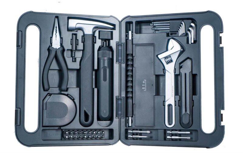 Xiaomi Mija Tool kit, Električni izvijač, kladivo, nastavljiv ključ, klešče, merilni trak, olfa nož