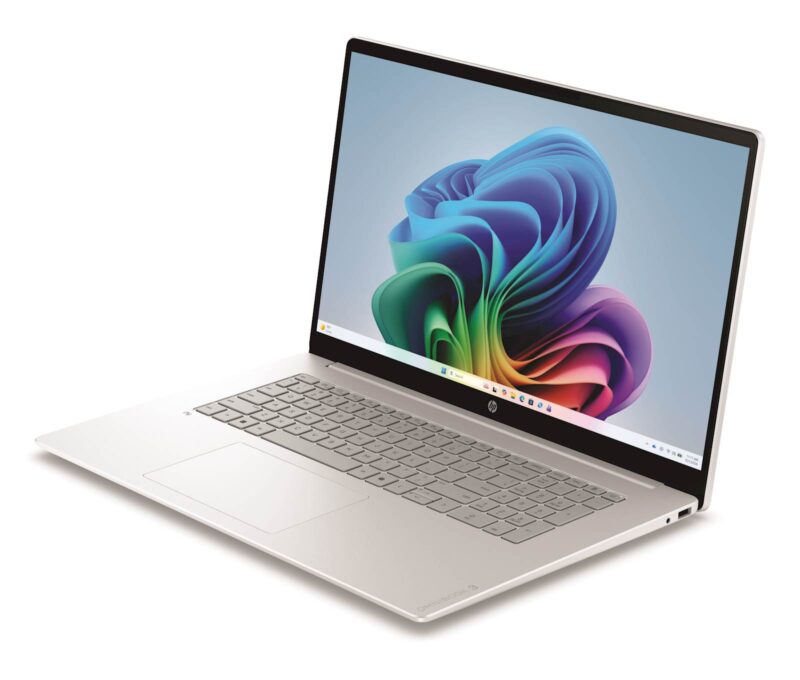 Prenosnik HP OmniBook 3 Ryzen 5 40/16GB/SSD 512GB/17,3'' 2K 300 nit/3Y/W11Pro/brez napajalnika