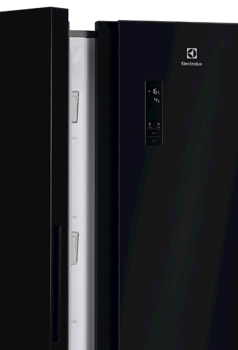 Ameriški hladilnik Electrolux EAT6ME53E0, črno steklo Ameriški hladilnik Electrolux EAT6ME53E0, črno steklo